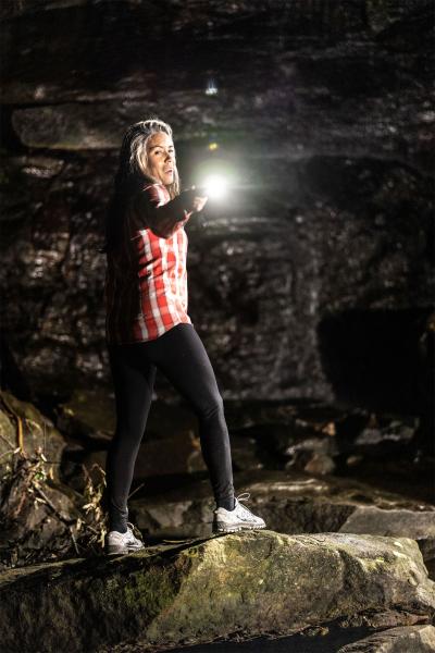 Knog Taschenlampe PWR Trekker 900 black  Produktbild 2